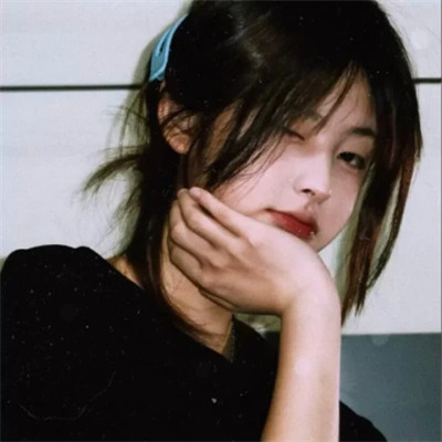 2025最火微信女生个性头像