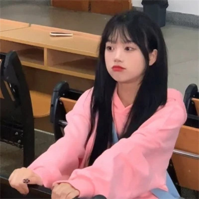 2025最火微信女生个性头像