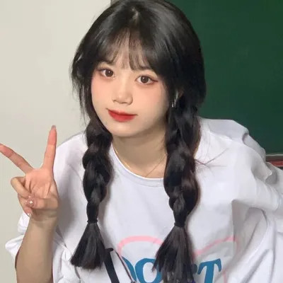 好看的头像2025女