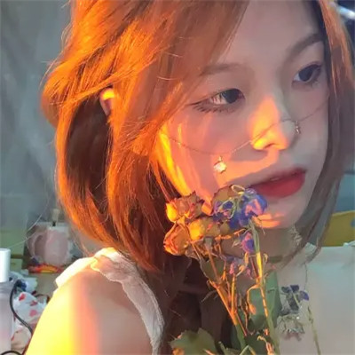 好看的头像2025女