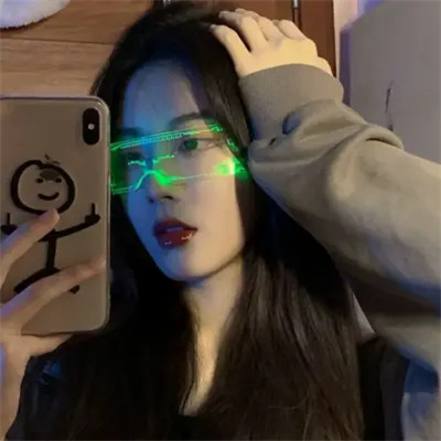 好看的头像2025女