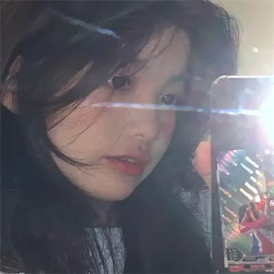 好看的头像2025女
