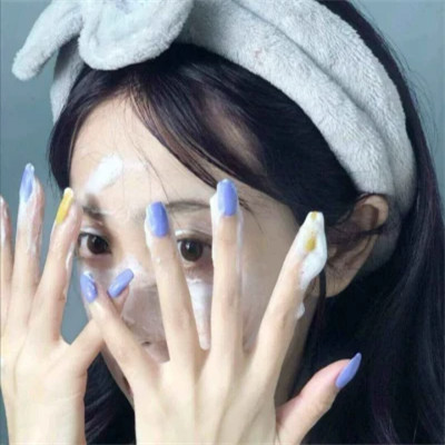 个性2025最新版的女生头像