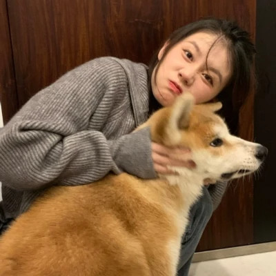 女孩和狗情头一左一右