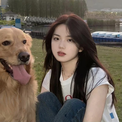 女孩和狗情头一左一右