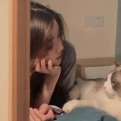 女孩和狗情头一左一右
