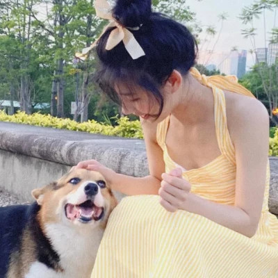 女孩和狗情头一左一右