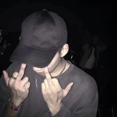 可盐可甜的男生头像图片真人