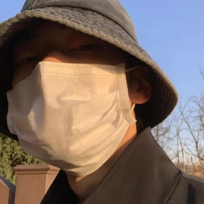 可盐可甜的男生头像图片真人