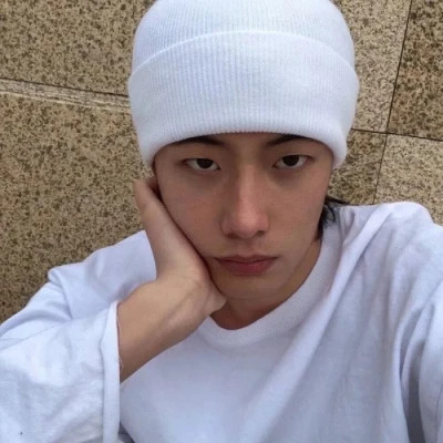 可盐可甜的男生头像图片真人