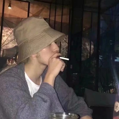 可盐可甜的男生头像图片真人