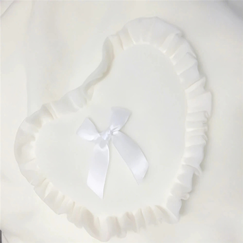 简单白色系背景图片头像