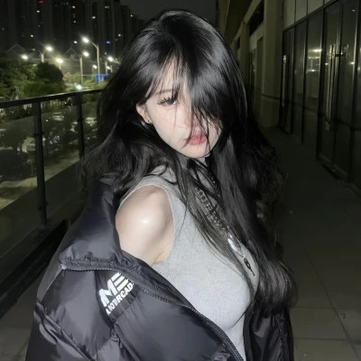 2025微信最火的头像女生真人