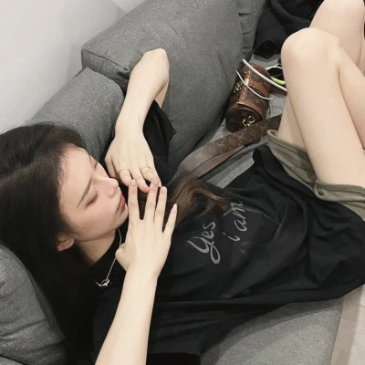 2025微信最火的头像女生真人