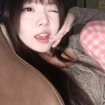 2025微信最火的头像女生真人