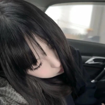 2025微信最火的头像女生真人