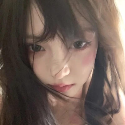 2025微信最火的头像女生真人