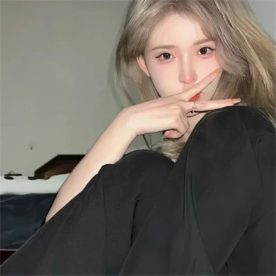 2025年最潮流的微信头像女