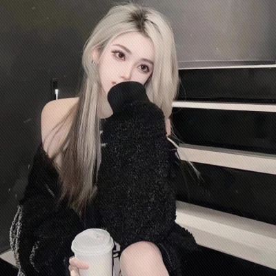 2025年最潮流的微信头像女