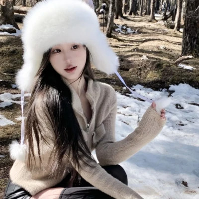2025年最潮流的微信头像女