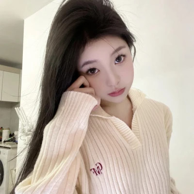 2025年最潮流的微信头像女