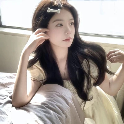 头像女2025新款图片简单个性