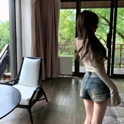 头像女2025新款图片简单个性