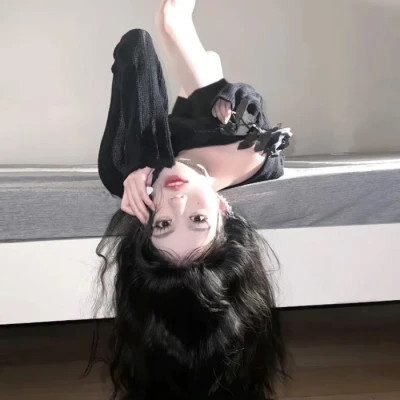 头像女2025新款图片简单个性