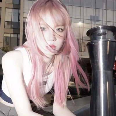 头像女2025新款图片简单个性