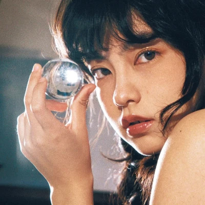 头像女2025新款图片简单个性