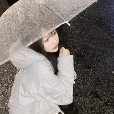 头像女2025新款图片简单个性