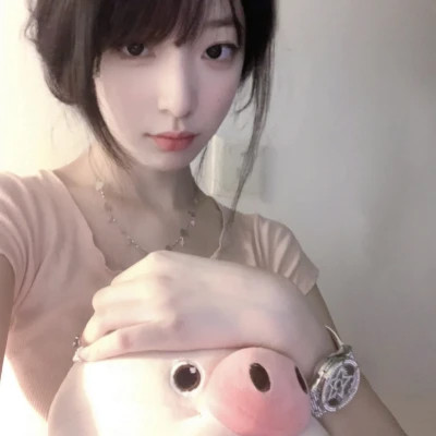 2025年流行的女生头像