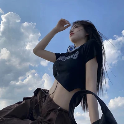 2025新款好看的女生头像
