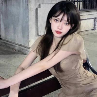2025新款好看的女生头像