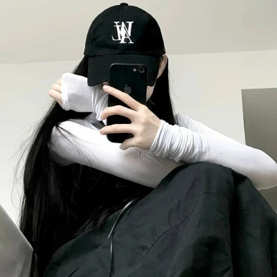 2025新款好看的女生头像