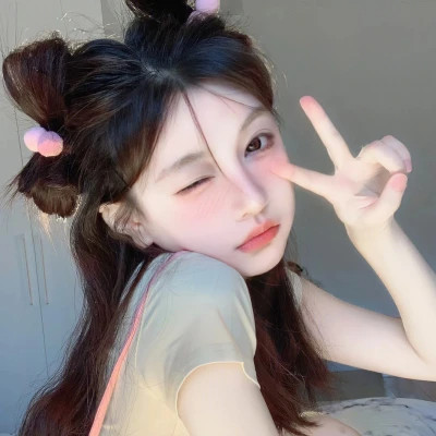 2025新款好看的女生头像
