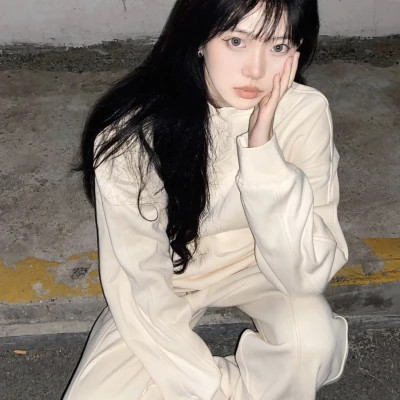 2025新款好看的女生头像