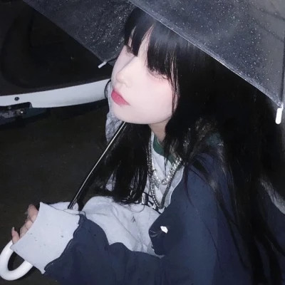 2025新款好看的女生头像
