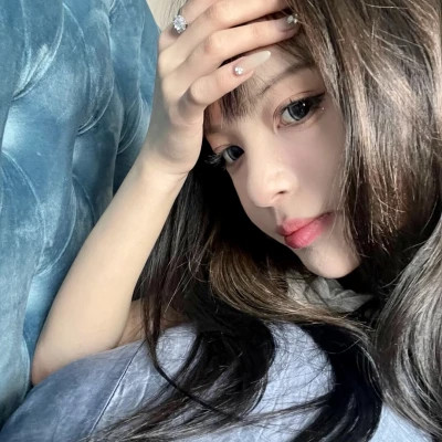 2025新款好看的女生头像