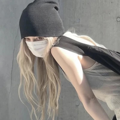 2025新款好看的女生头像