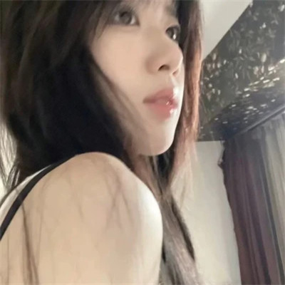 2025新款好看的女生头像