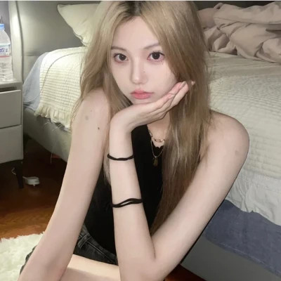 2025新款好看的女生头像