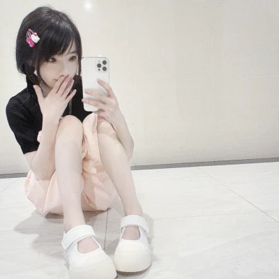 2025新款好看的女生头像