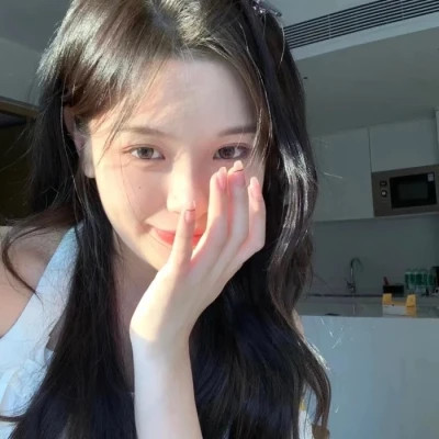 2025新款好看的女生头像