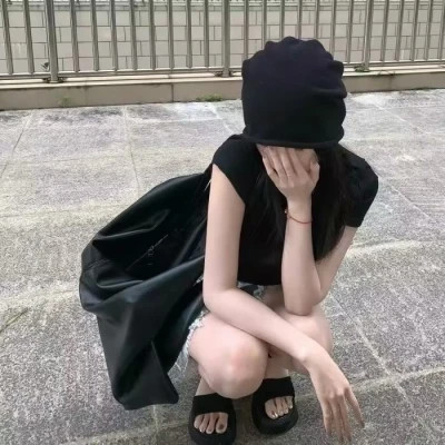 2025新款好看的女生头像
