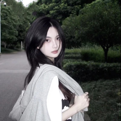 2025年好看头像女