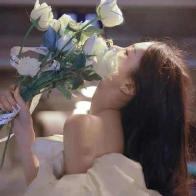 浪漫女生图片可爱头像