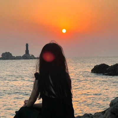 女生背影头像2025最新