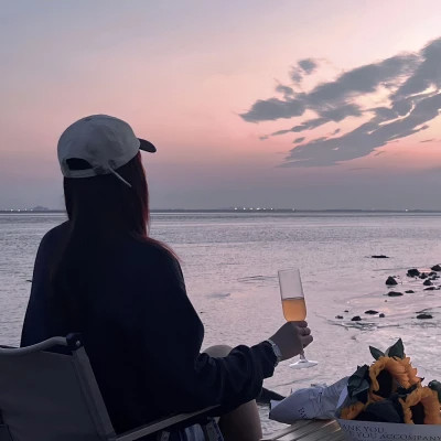 女生背影头像2025最新