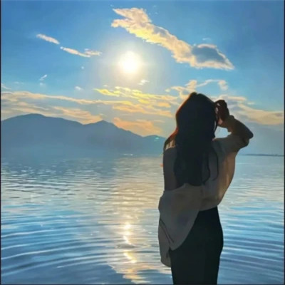 女生背影头像2025最新